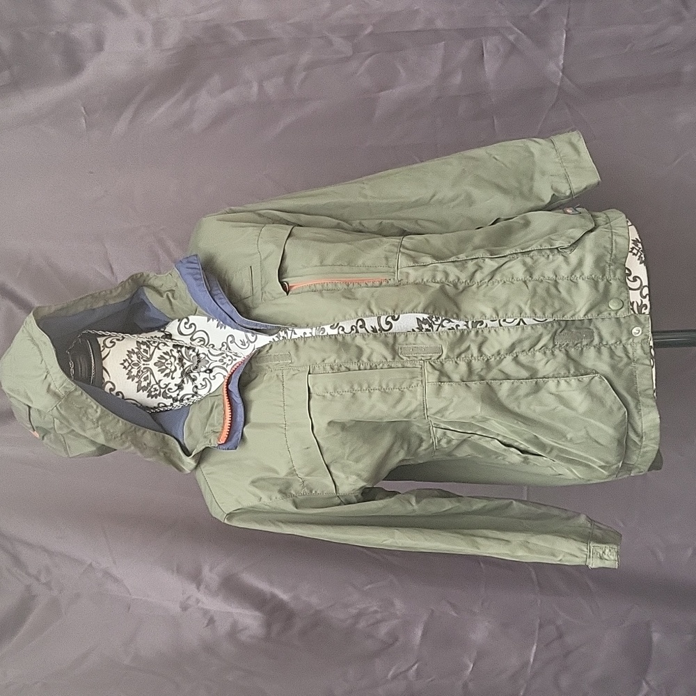 GAP  green jacket